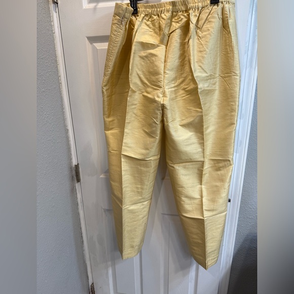 India Boutique Brocade Red silk shirt and cream raw silk pants - Picture 9 of 11